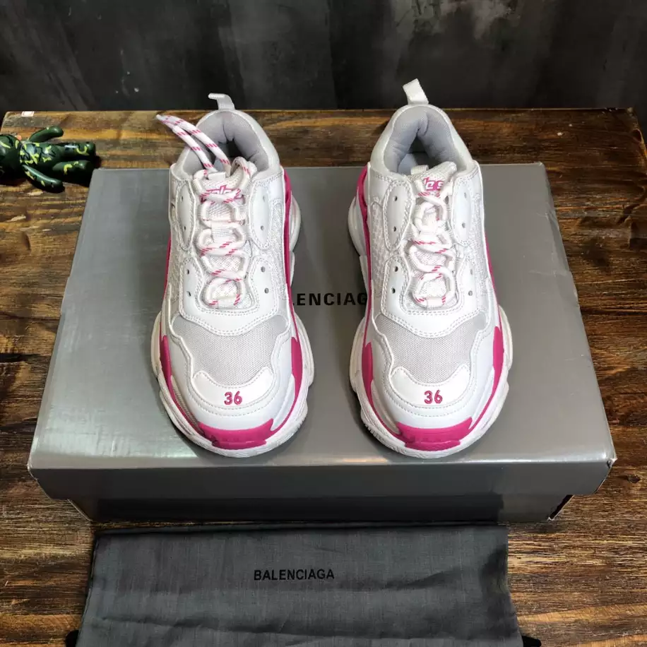 BALENCIAGA TRIPLE S SNEAKER - BB261