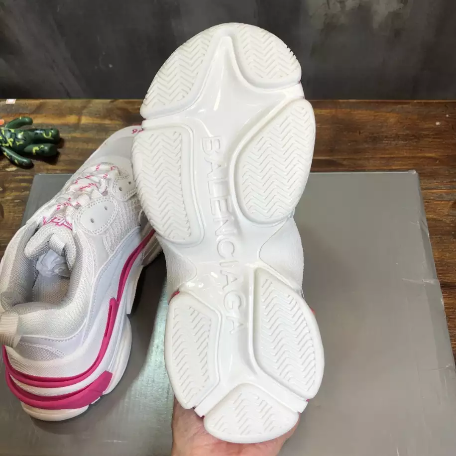 BALENCIAGA TRIPLE S SNEAKER - BB261