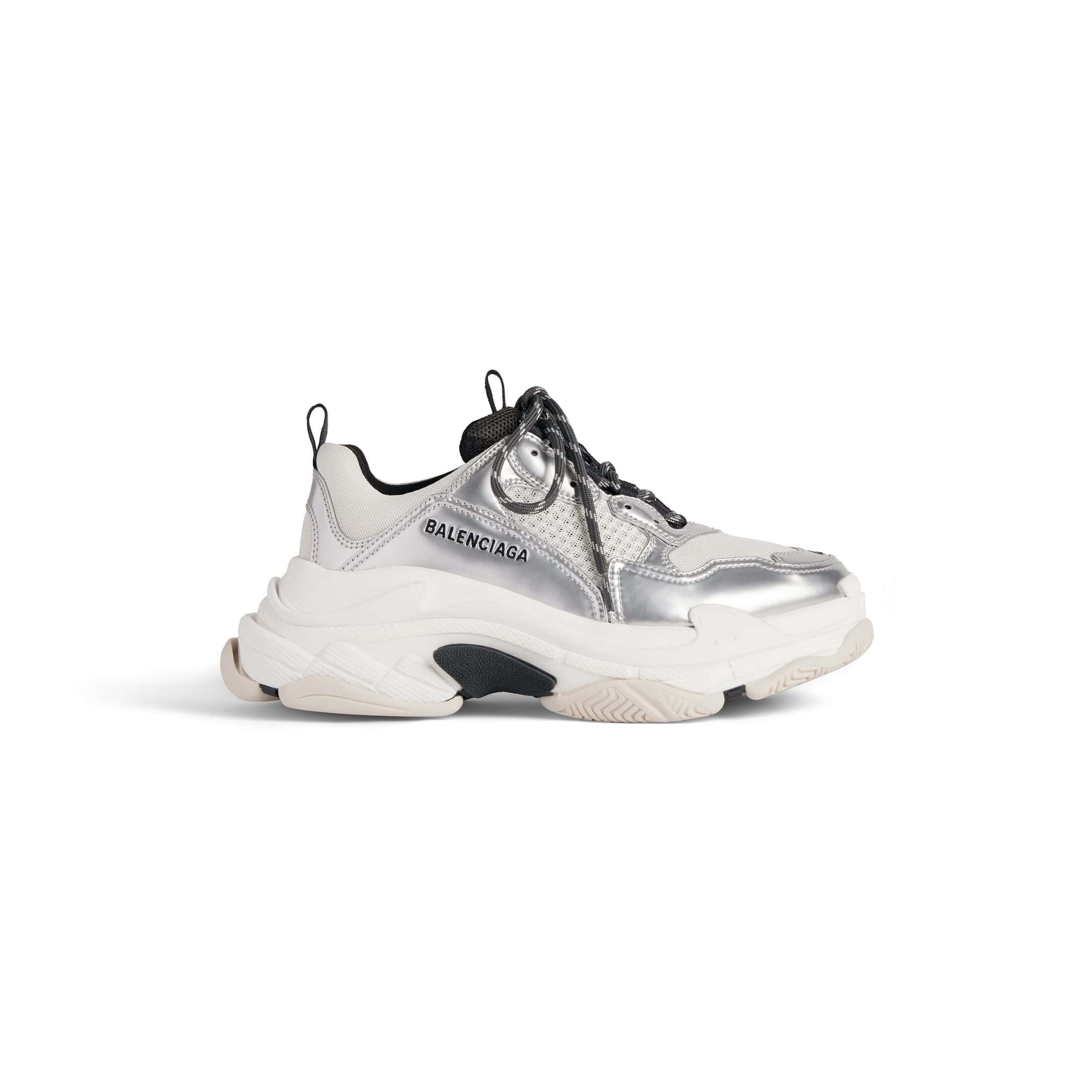 BALENCIAGA WOMEN'S TRIPLE S SNEAKER IN BLACK/WHITE/SILVER - BB256