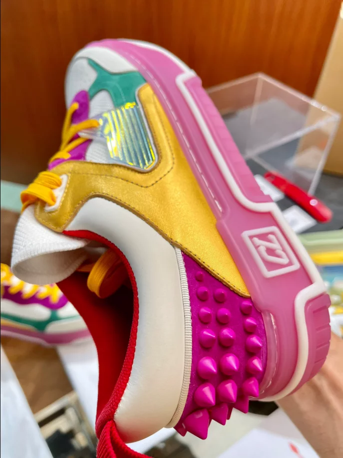 CHRISTIAN LOUBOUTIN ASTROLOUBI SNEAKER - CL173