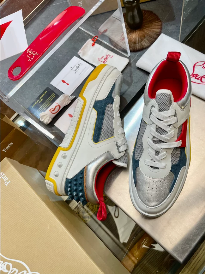 CHRISTIAN LOUBOUTIN ASTROLOUBI SNEAKER - CL175