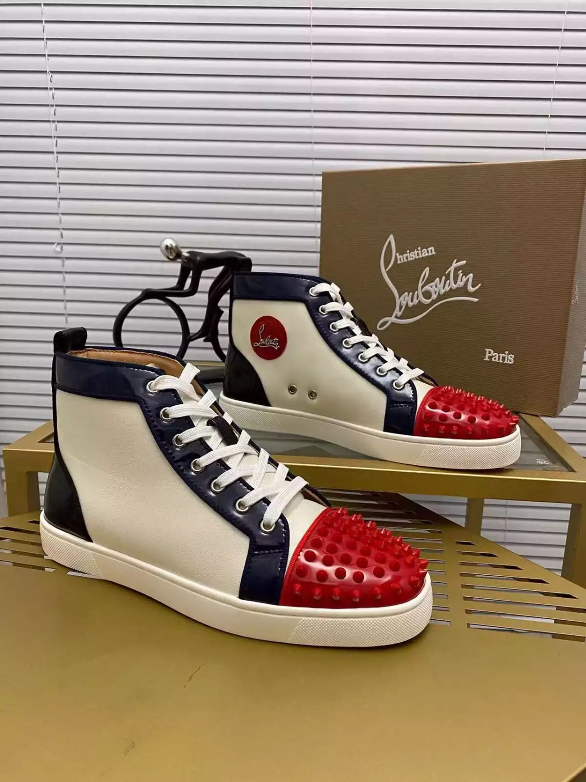 CHRISTIAN LOUBOUTIN HIGH-TOP SNEAKER - CL176