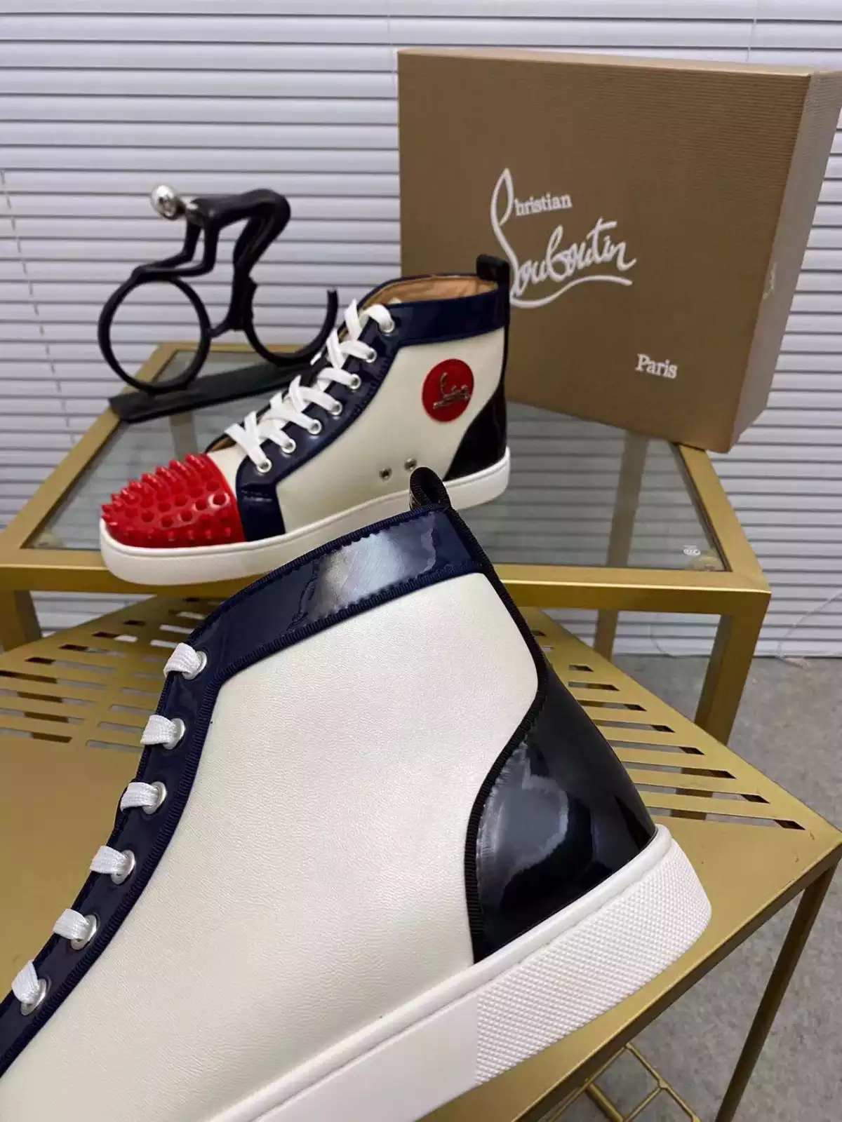 CHRISTIAN LOUBOUTIN HIGH-TOP SNEAKER - CL176