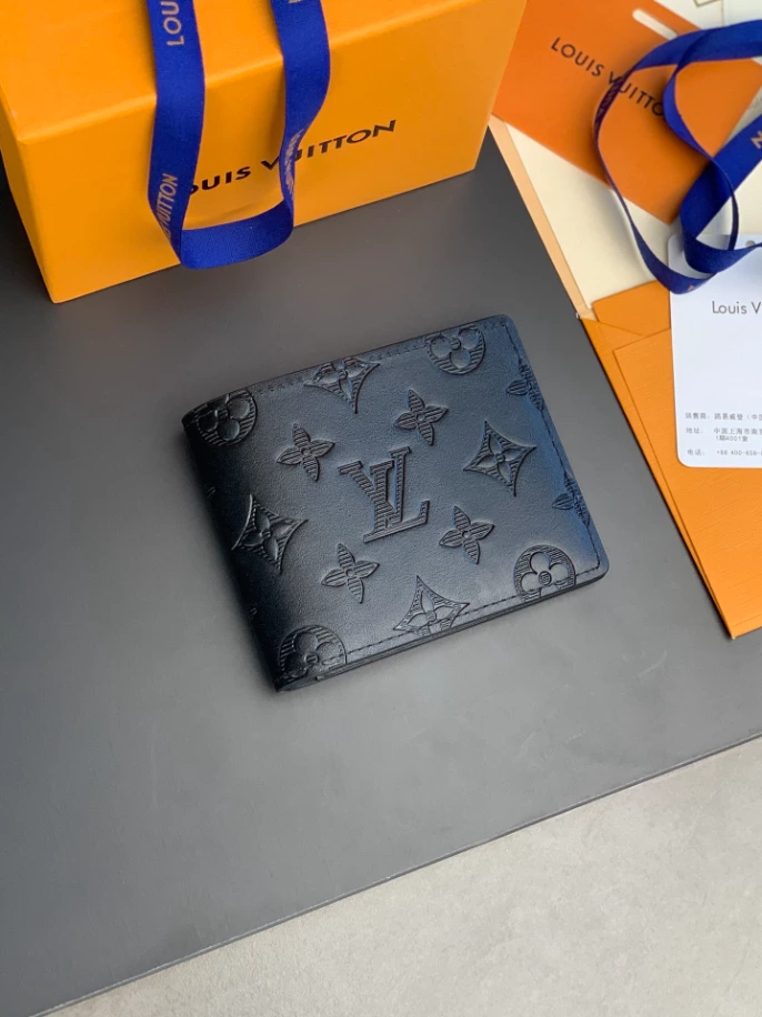 LV MULTIPLE WALLET- RRG085