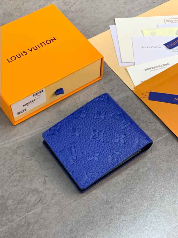 LV MULTIPLE WALLET- RRG087