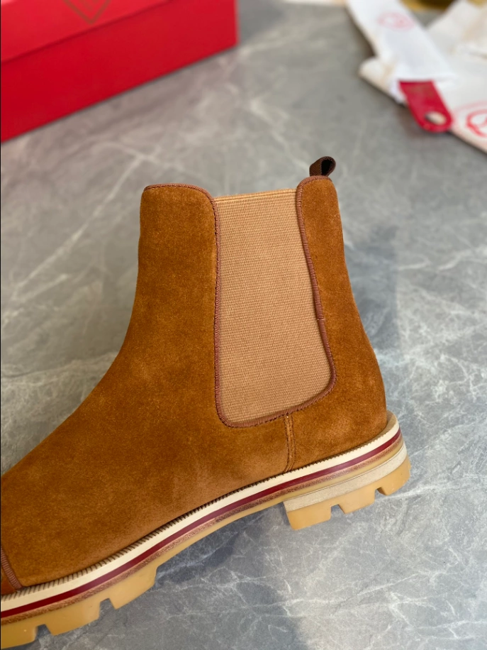 CHRISTIAN LOUBOUTIN HIGH-TOP SNEAKER - CL177