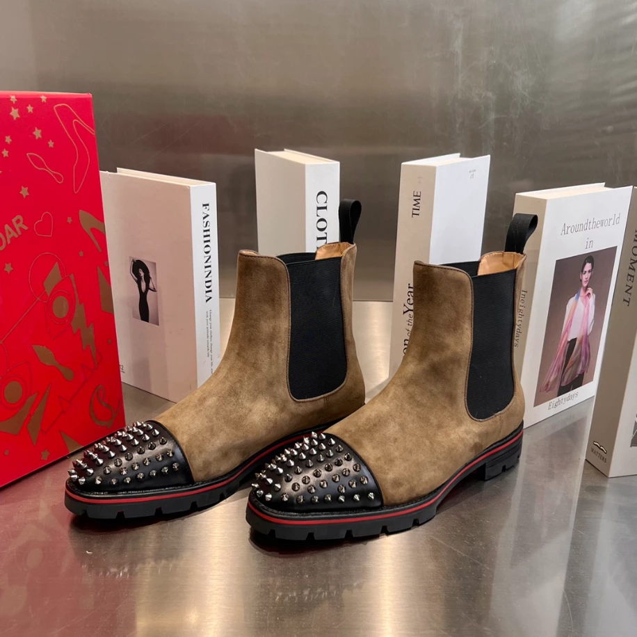 CHRISTIAN LOUBOUTIN HIGH-TOP SNEAKER - CL179