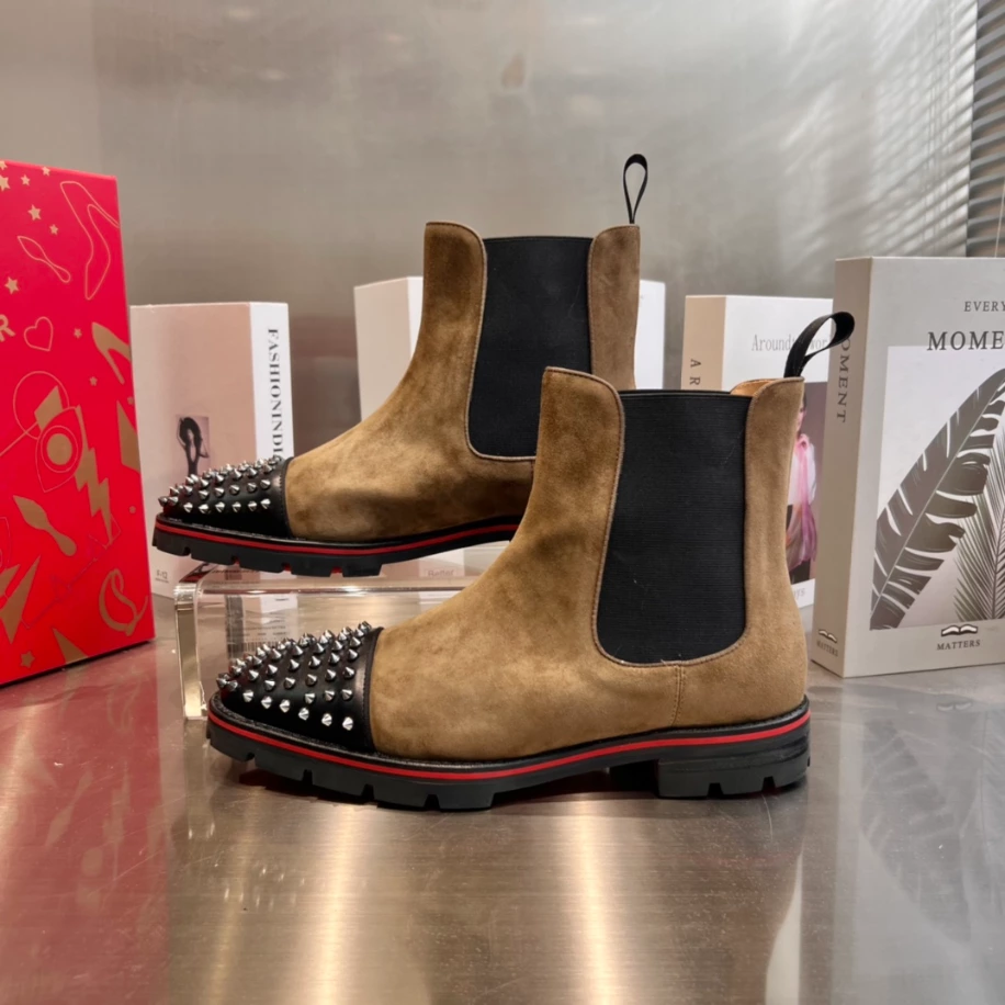 CHRISTIAN LOUBOUTIN HIGH-TOP SNEAKER - CL179