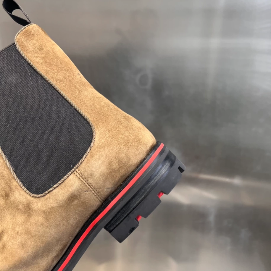 CHRISTIAN LOUBOUTIN HIGH-TOP SNEAKER - CL179