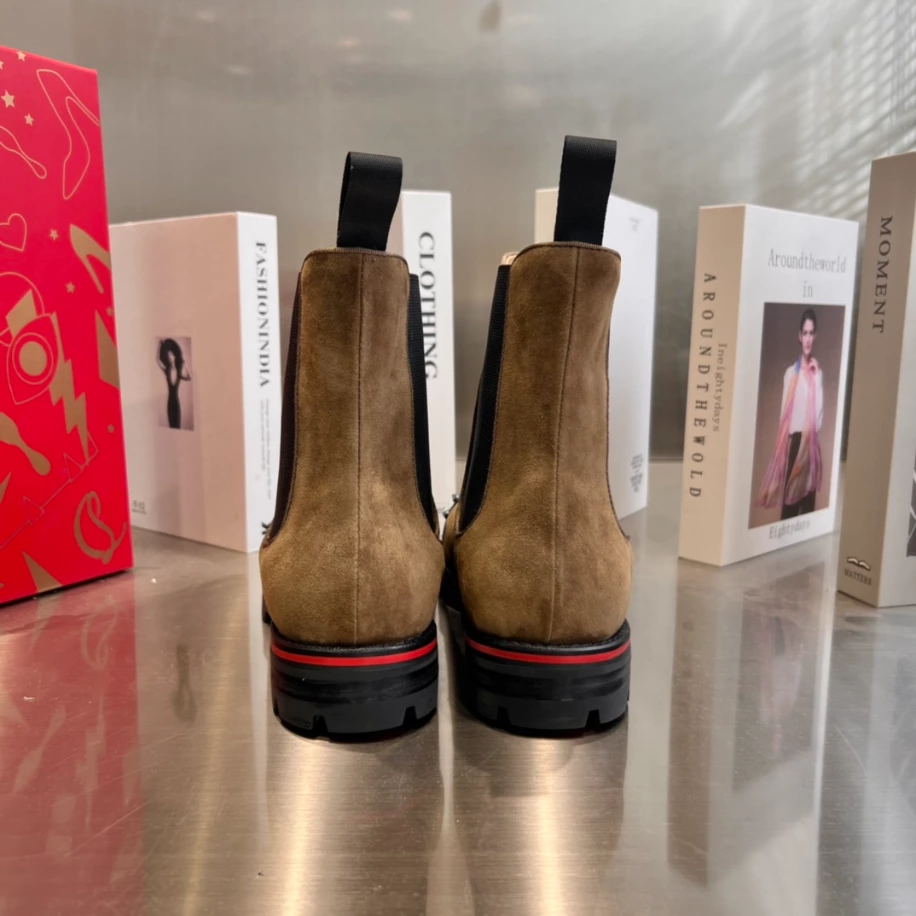 CHRISTIAN LOUBOUTIN HIGH-TOP SNEAKER - CL179