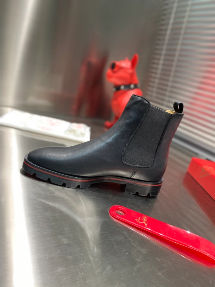 CHRISTIAN LOUBOUTIN HIGH-TOP SNEAKER - CL181