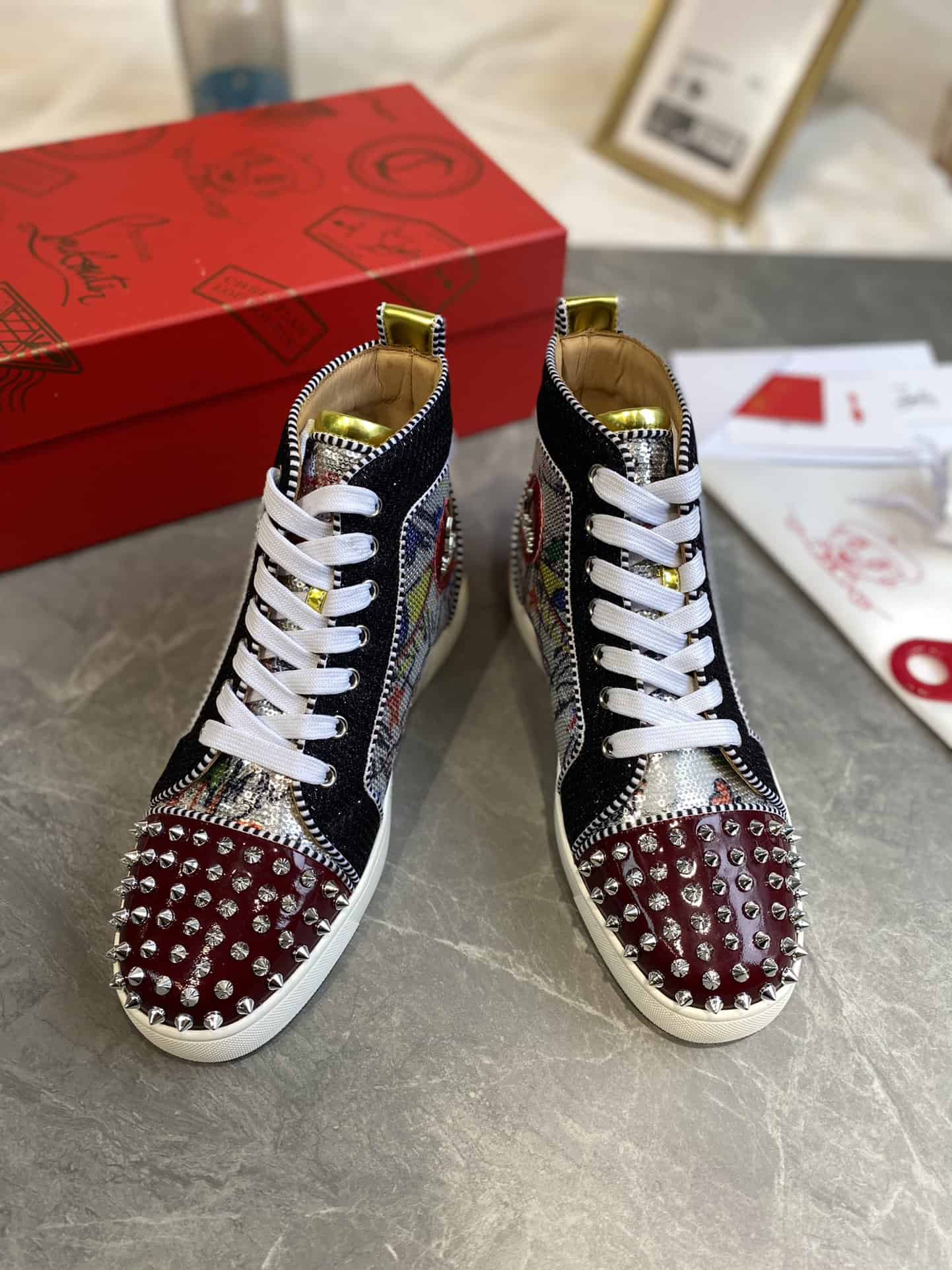 CHRISTIAN LOUBOUTIN HIGH-TOP SNEAKER - CL182
