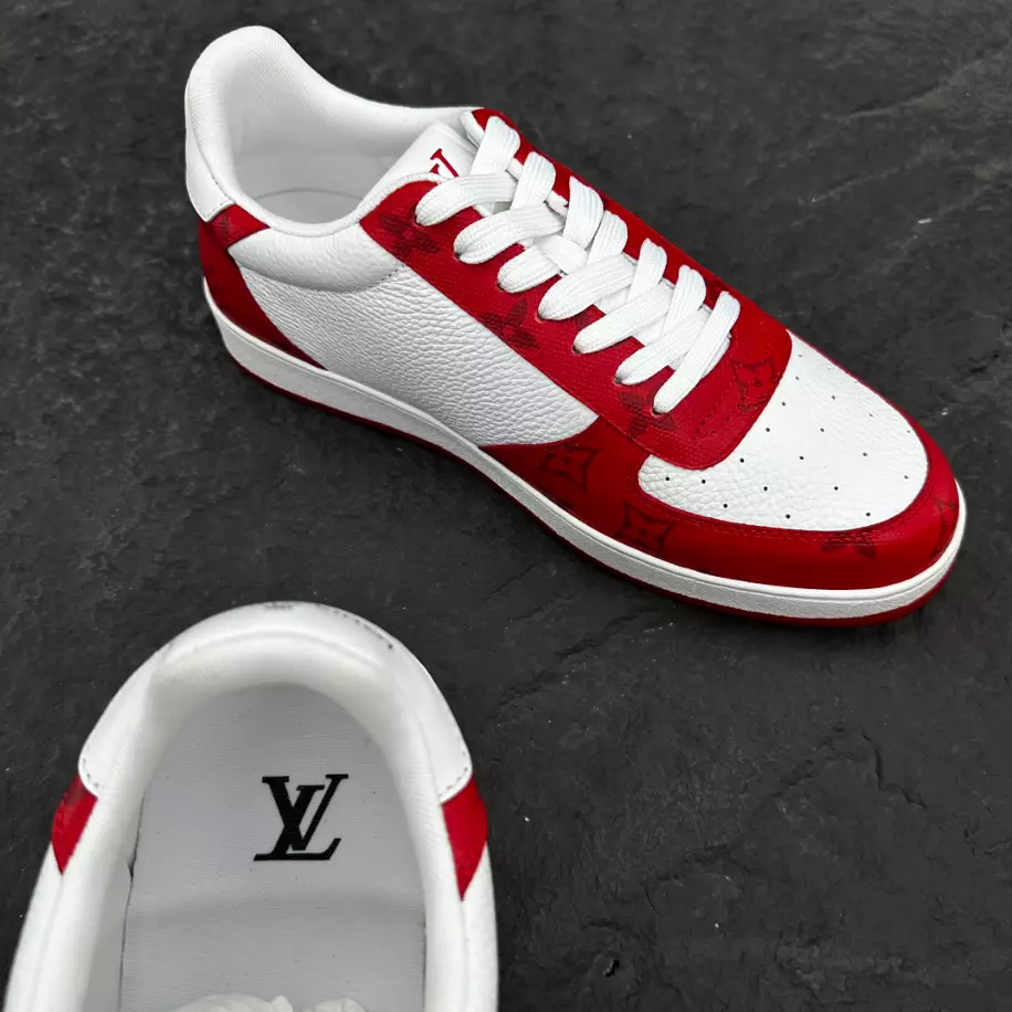 LV RIVOLI SNEAKER