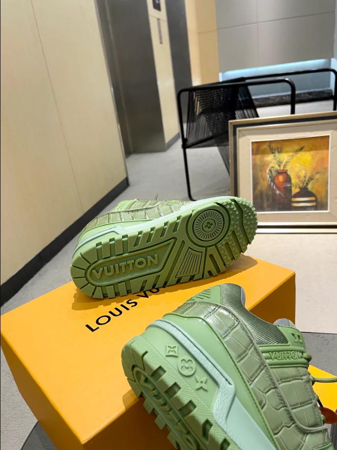 LV TRAINER MAXI SNEAKER