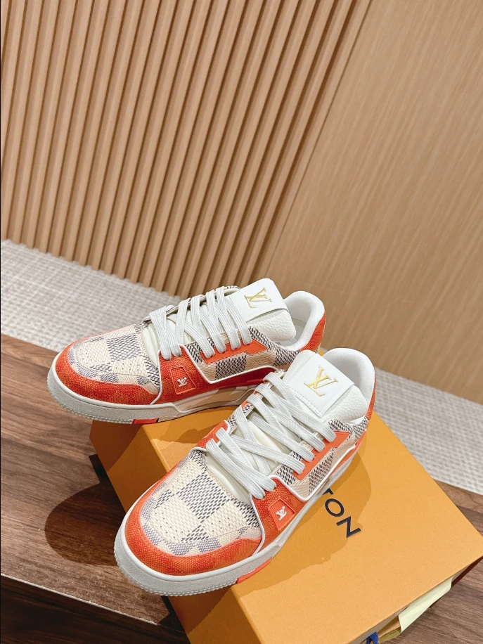 LV Trainer Sneaker