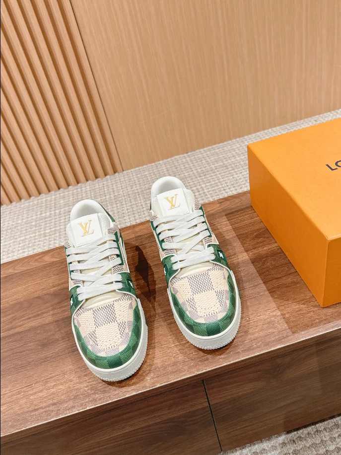 LV Trainer Sneaker