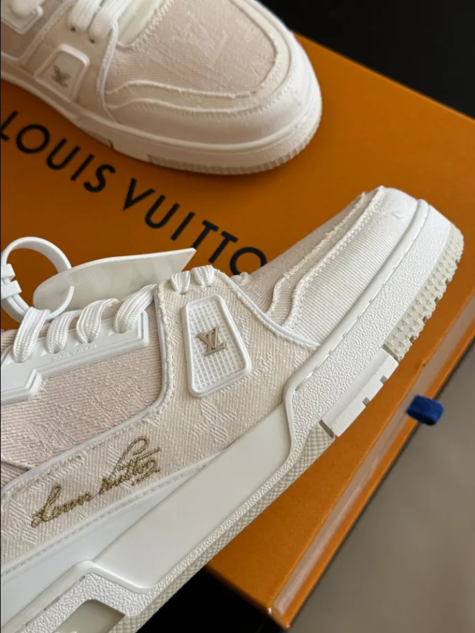 LV Trainer Sneaker