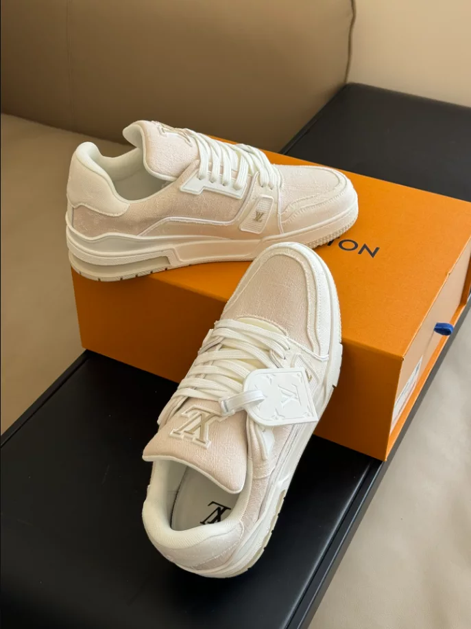 LV Trainer Sneaker