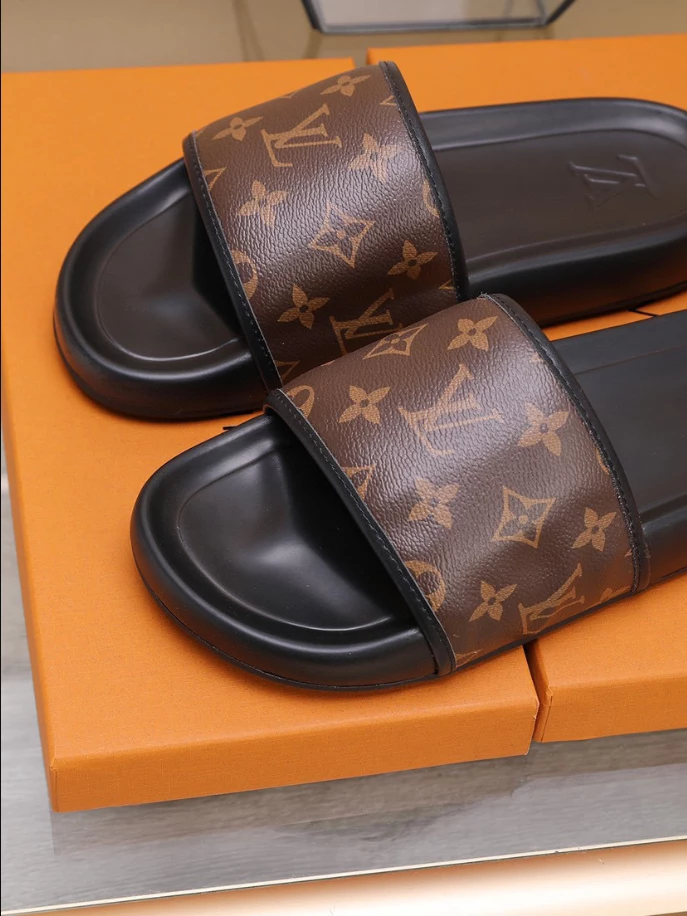 LV WATERFRONT MULE