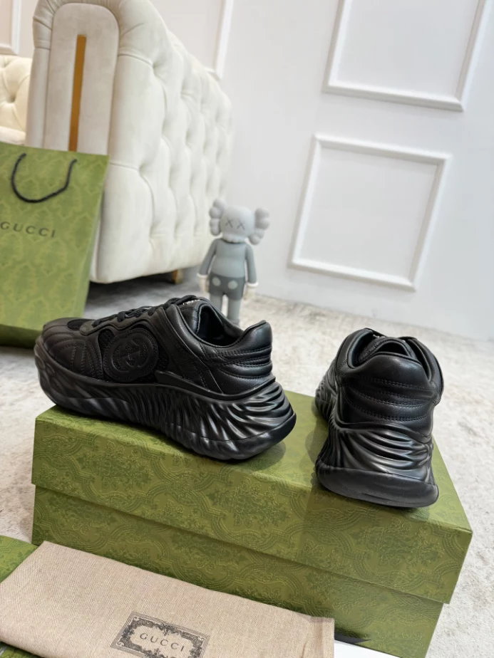 MEN'S GUCCI RIPPLE SNEAKER - GC251