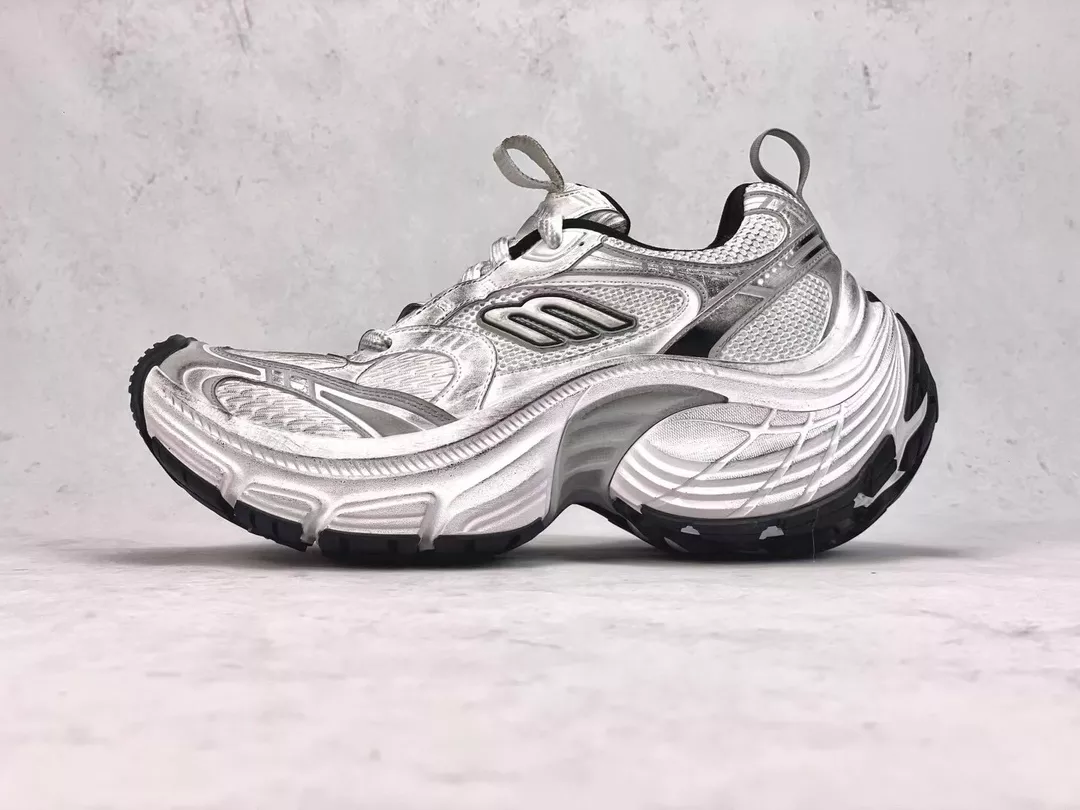 BALENCIAGA MEN'S 10XL SNEAKER IN WHITE/BLACK/GRIS - BB273