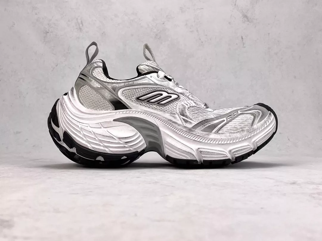 BALENCIAGA MEN'S 10XL SNEAKER IN WHITE/BLACK/GRIS - BB273