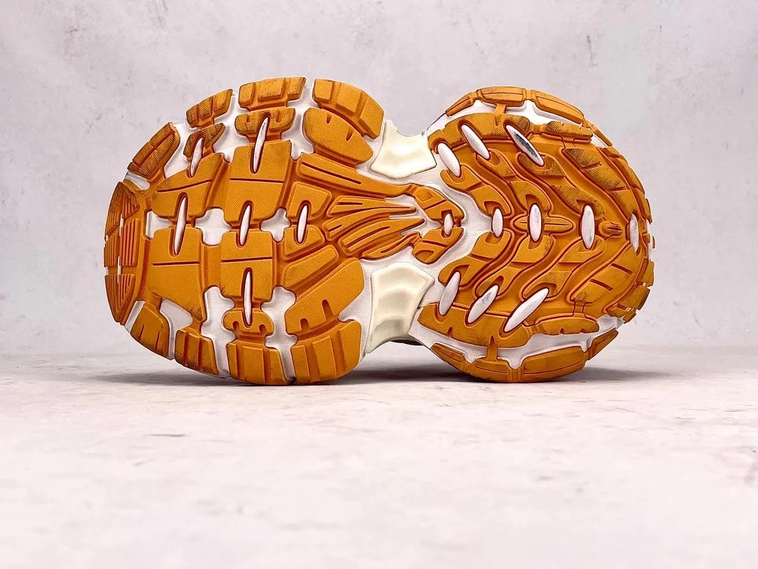 BALENCIAGA WOMEN'S 10XL SNEAKER IN WHITE/RED/ORANGE - BB276