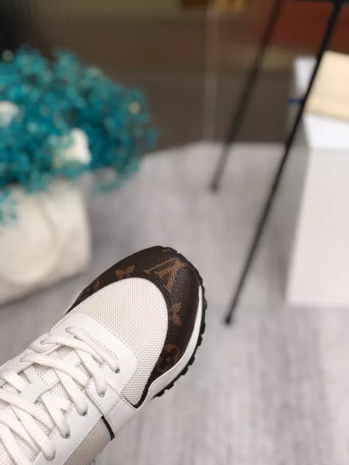 LV RUN AWAY SNEAKER