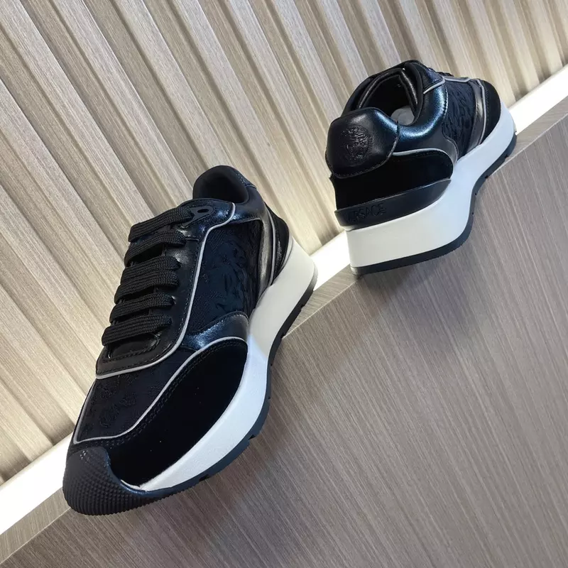 VERSACE MILANO RUNNER SNEAKERS - VS47
