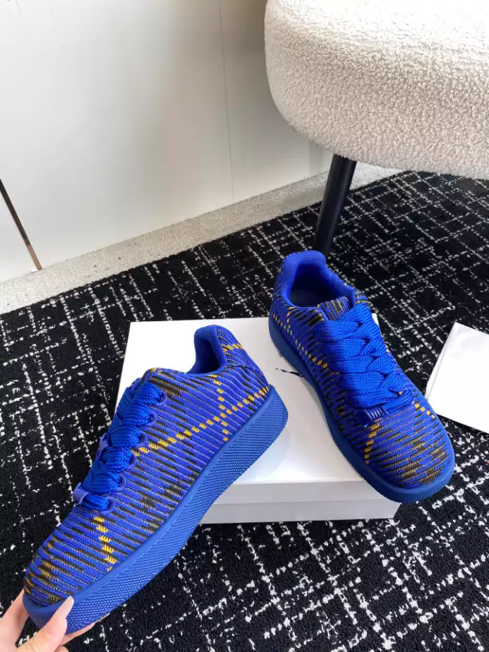 BURBERRY CHECKED KNITTED SNEAKERS - BBR100