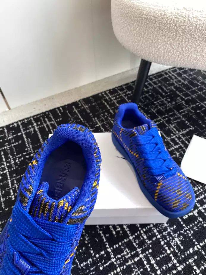 BURBERRY CHECKED KNITTED SNEAKERS - BBR100