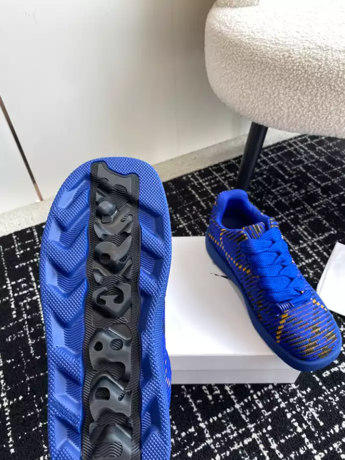 BURBERRY CHECKED KNITTED SNEAKERS - BBR100