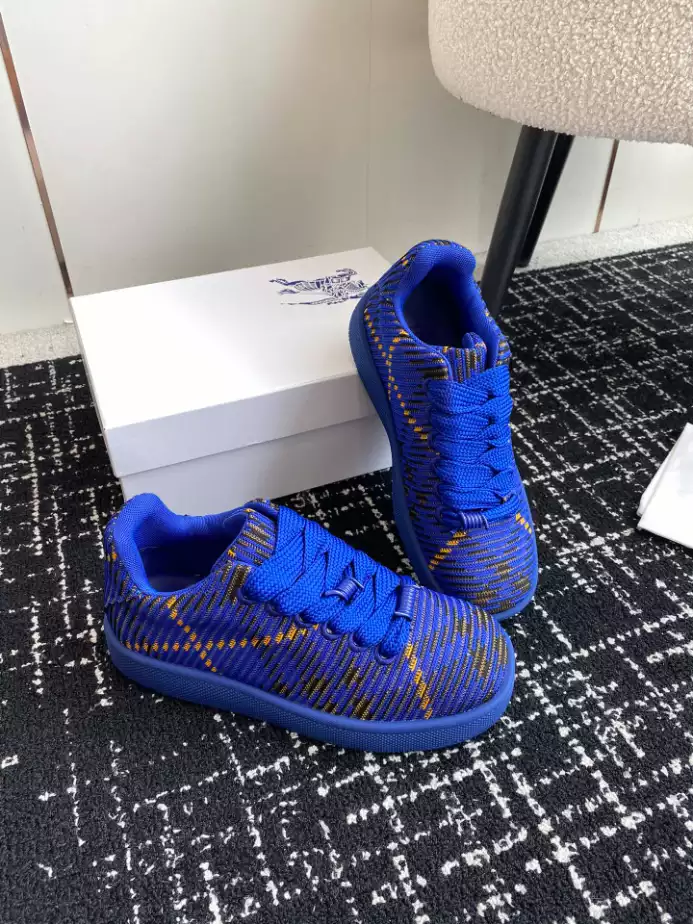 BURBERRY CHECKED KNITTED SNEAKERS - BBR100