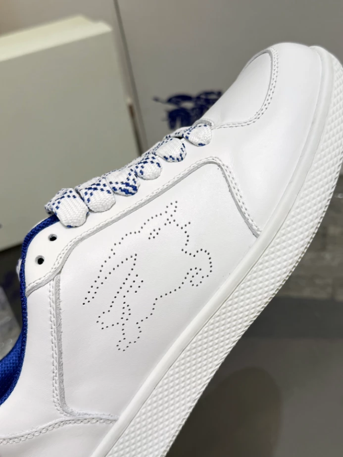 BURBERRY LEATHER STOCK SNEAKERS IN WHITE - BBR091