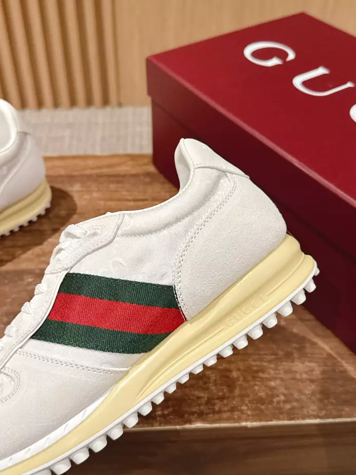 MEN'S GUCCI RE-MOTION SNEAKER - GC267