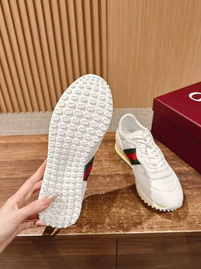 MEN'S GUCCI RE-MOTION SNEAKER - GC267
