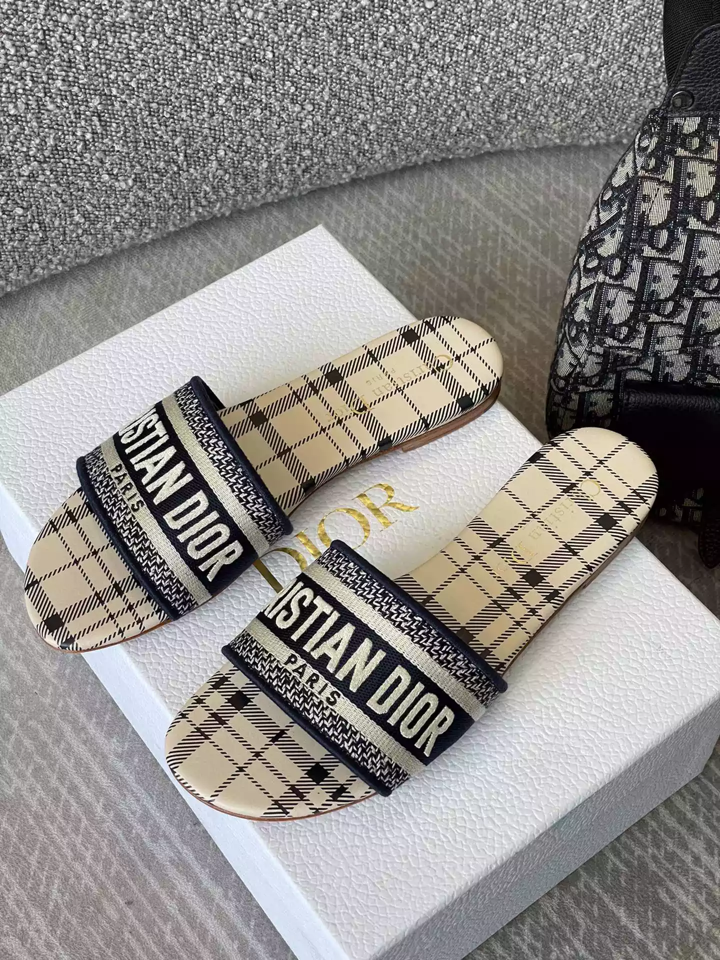 Dior Slippers - SDD005