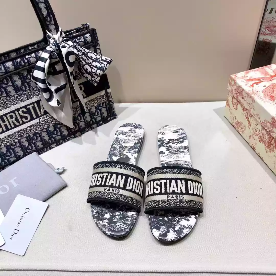 Dior Slippers - SDD011