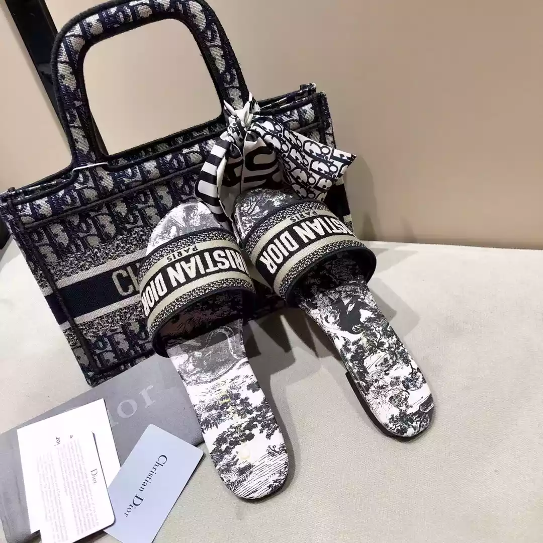 Dior Slippers - SDD011