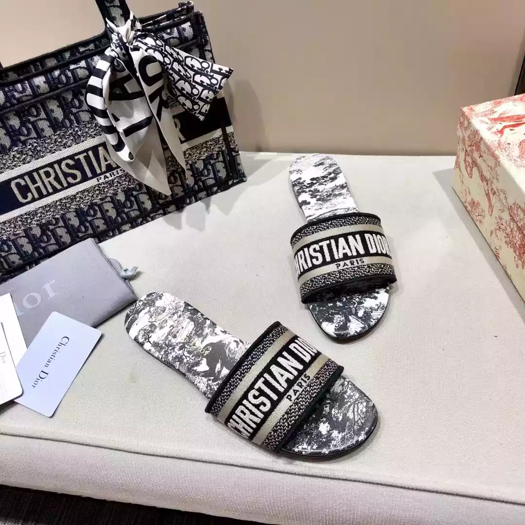 Dior Slippers - SDD011