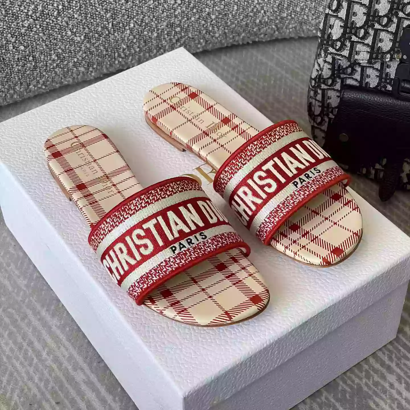 Dior Slippers - SDD024