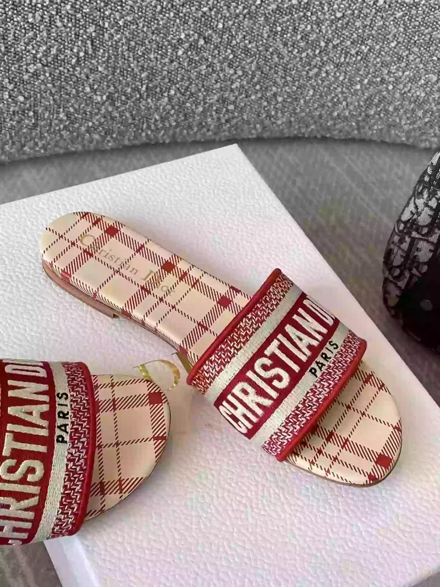 Dior Slippers - SDD024