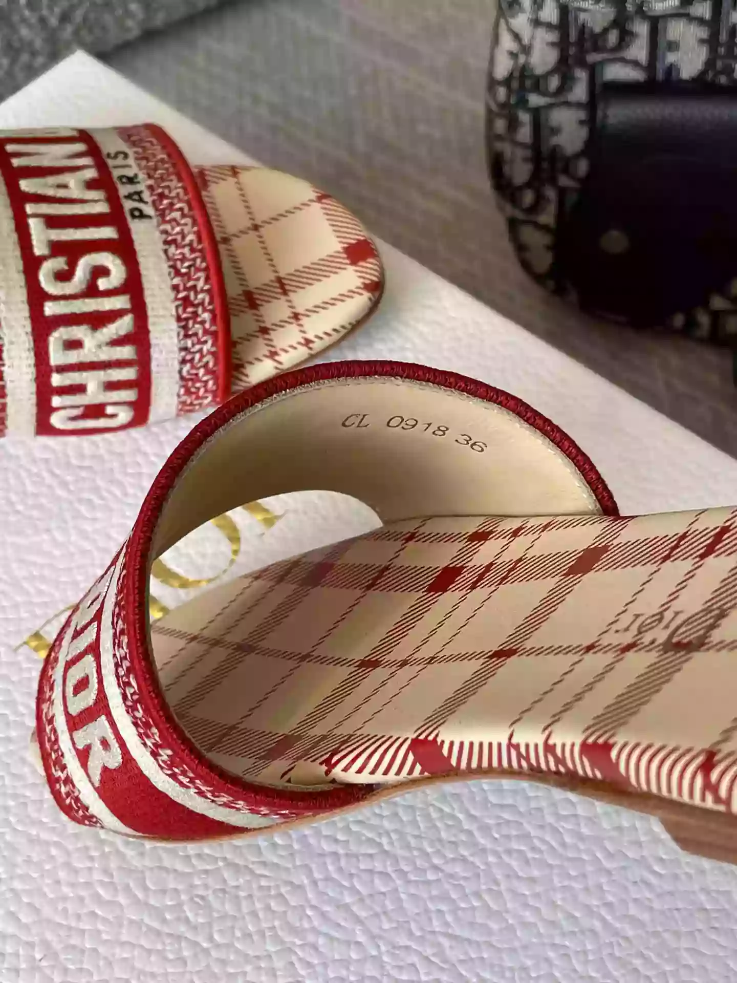 Dior Slippers - SDD024