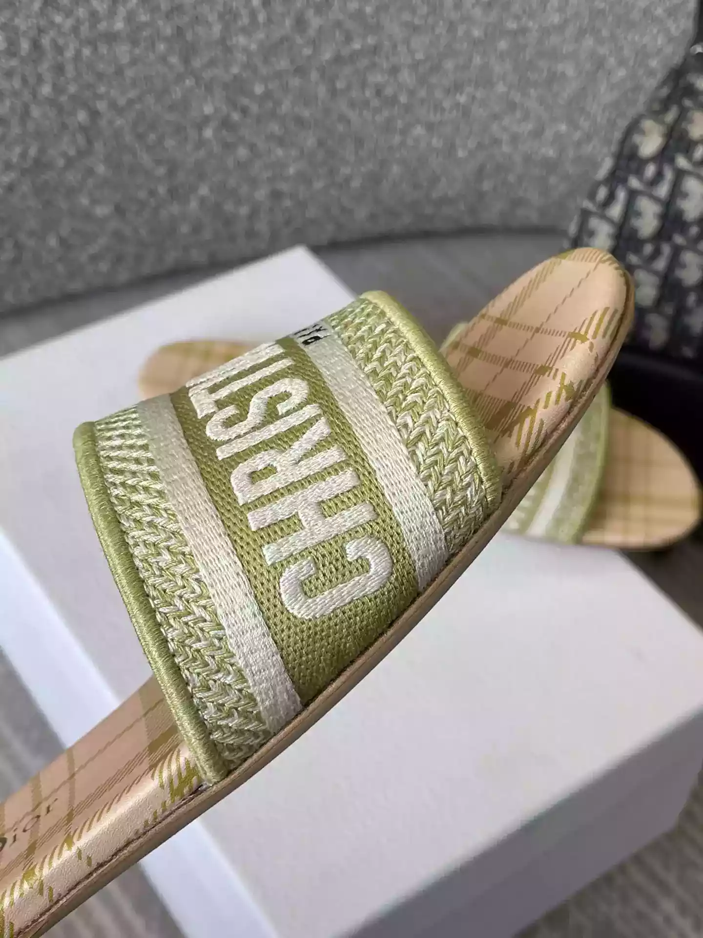 Dior Slippers - SDD025