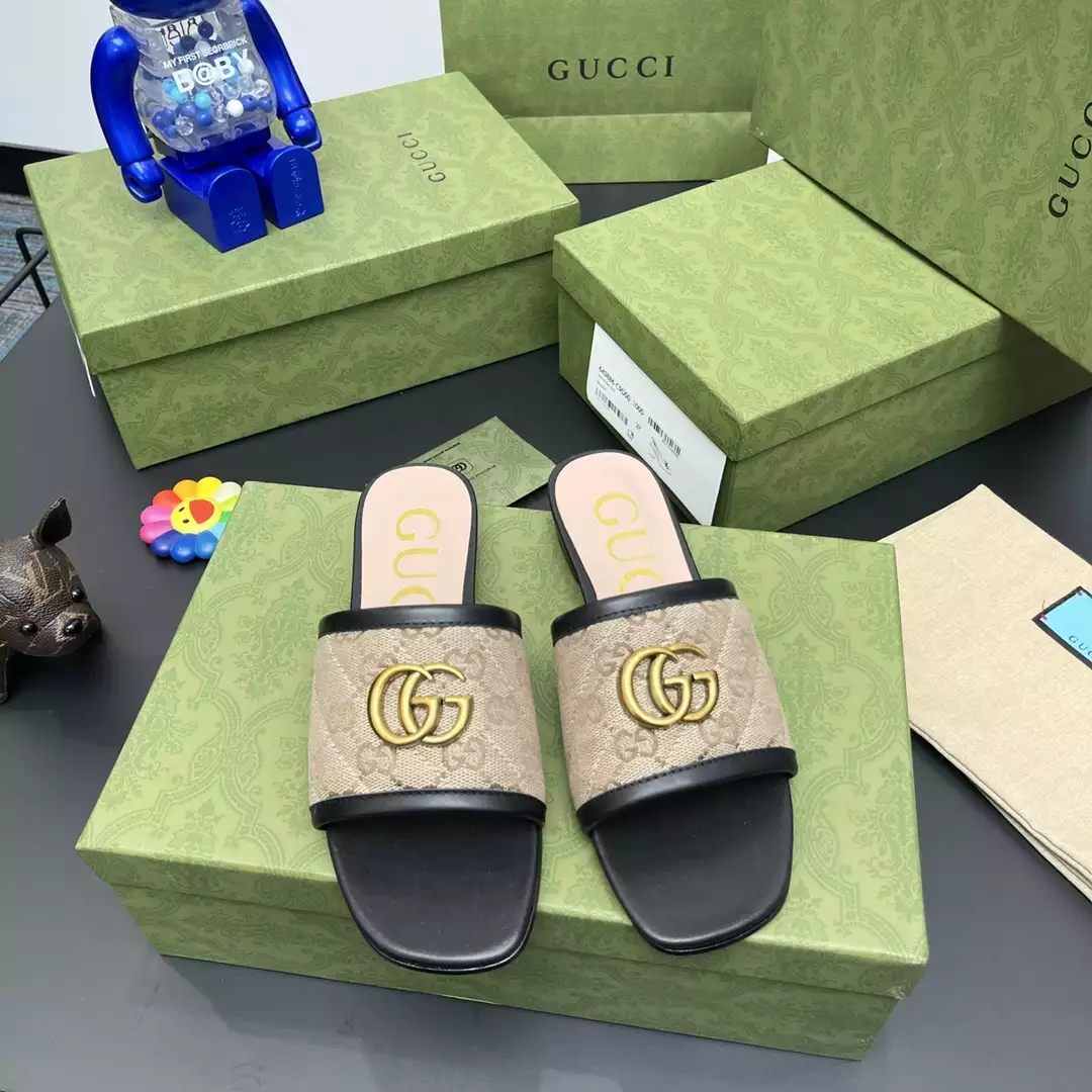 GUCCI SLIPPERS - SDG031