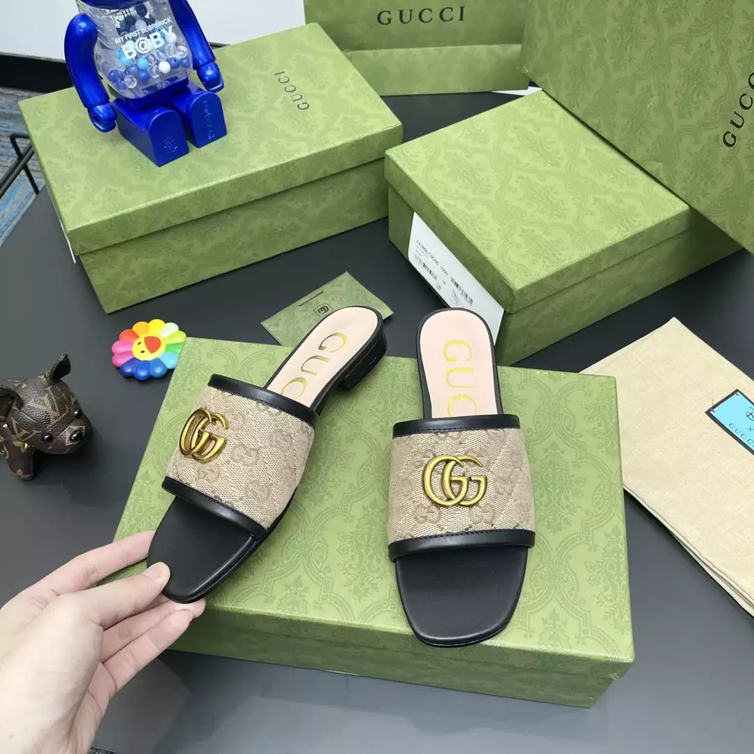 GUCCI SLIPPERS - SDG031