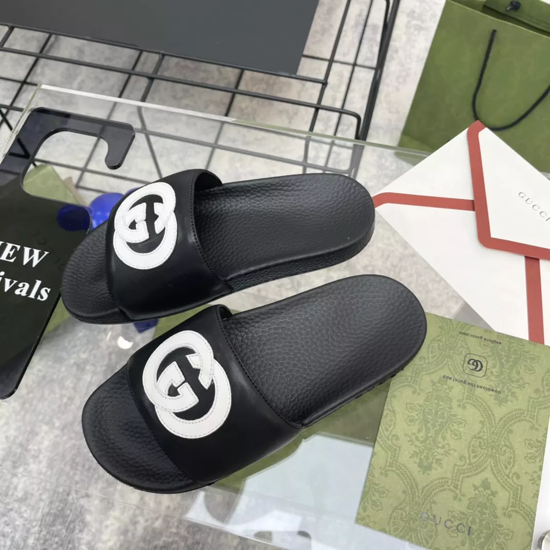GUCCI SLIPPERS - SDG033