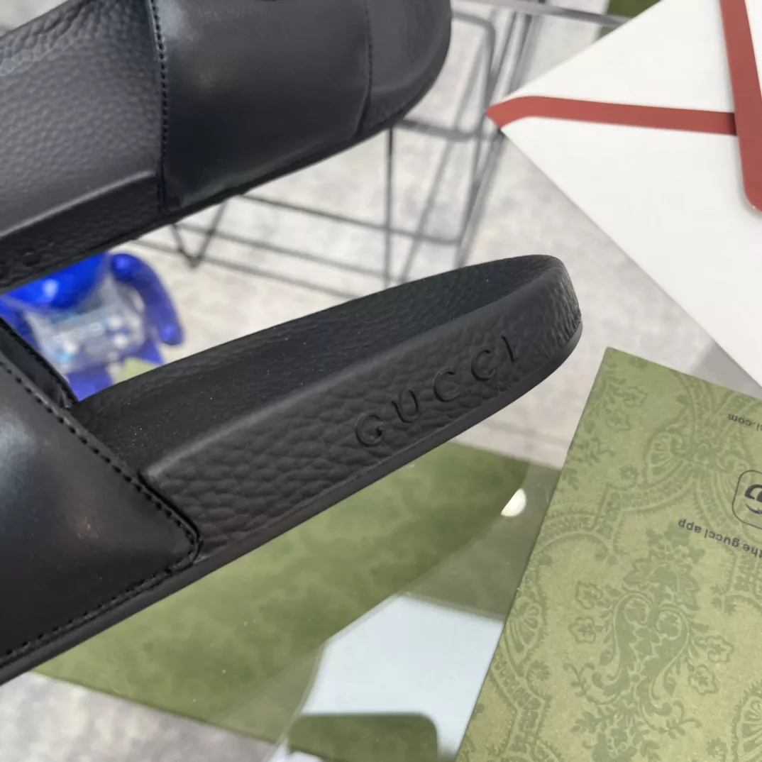 GUCCI SLIPPERS - SDG033