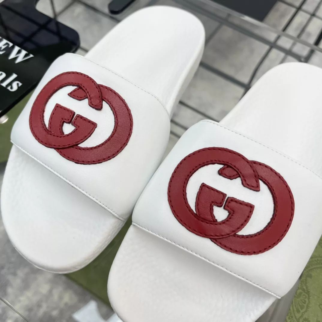 GUCCI SLIPPERS - SDG034