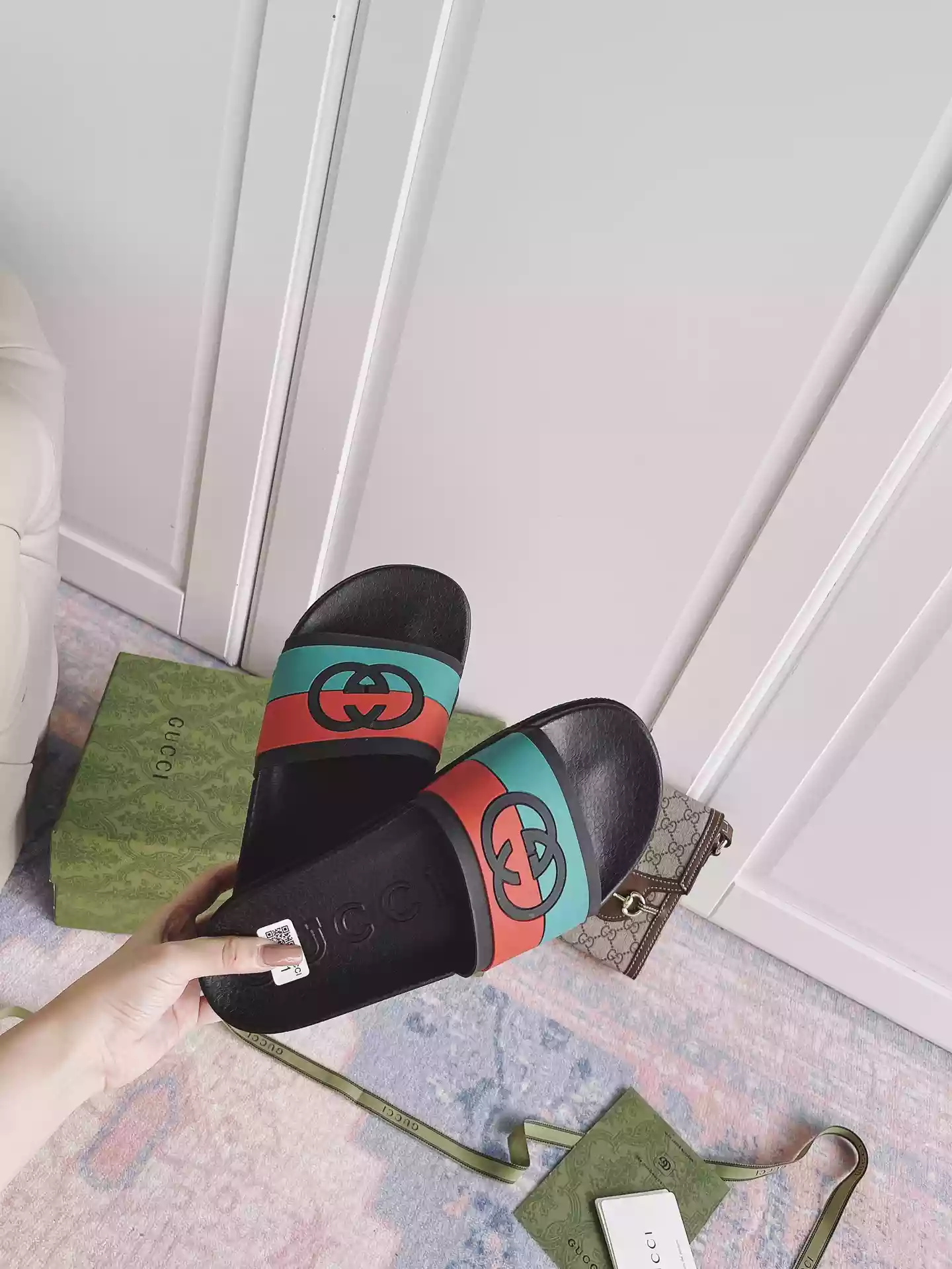 GUCCI SLIPPERS - SDG035